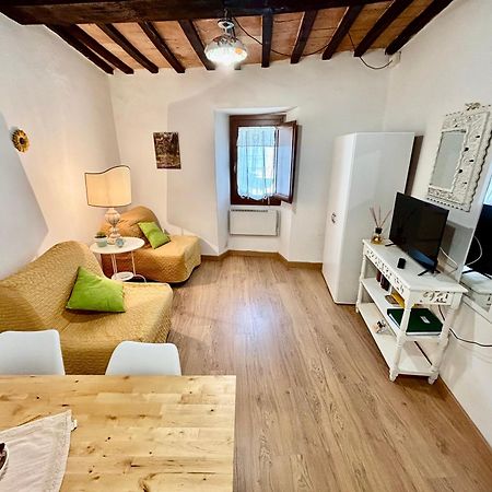 Apartamento Red House Gubbio Exterior foto