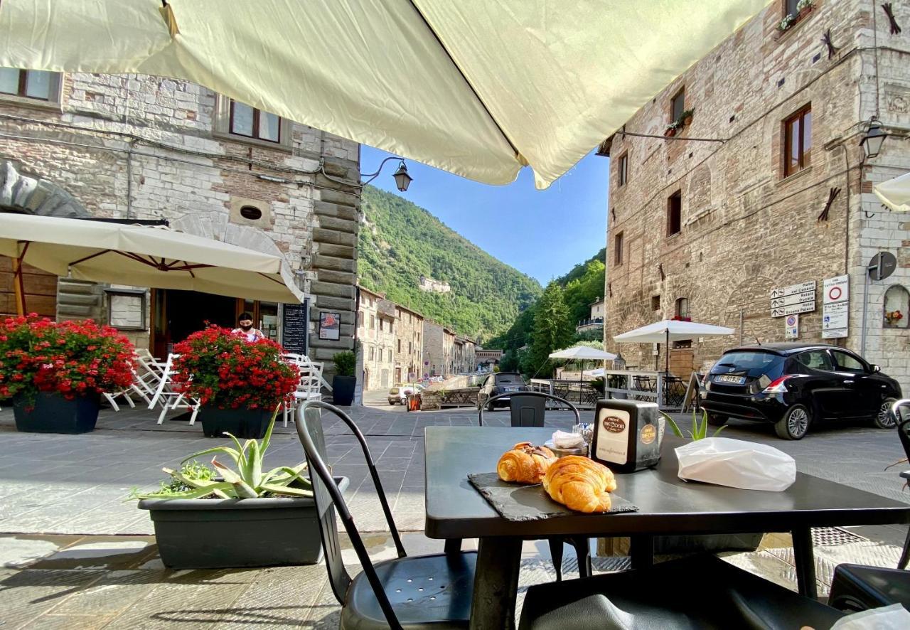 Apartamento Red House Gubbio Exterior foto